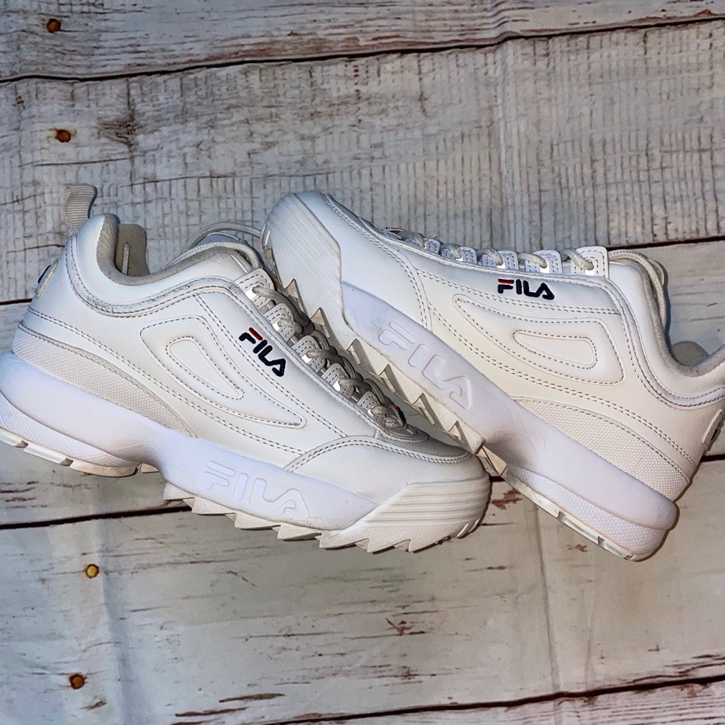 Fila Disruptor 2 Premium White Athletic Sneakers Big Kids Size 5 1/2